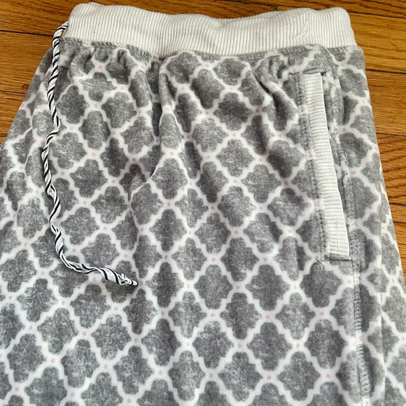 Pajama set - Picture 9 of 9